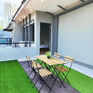 2* Guest house Gurney Coast By Sky Hive