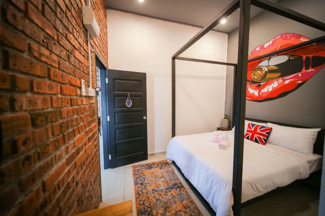 The Best Hotel In Bayan Lepas - The Lov Penang Bed & Breakfast