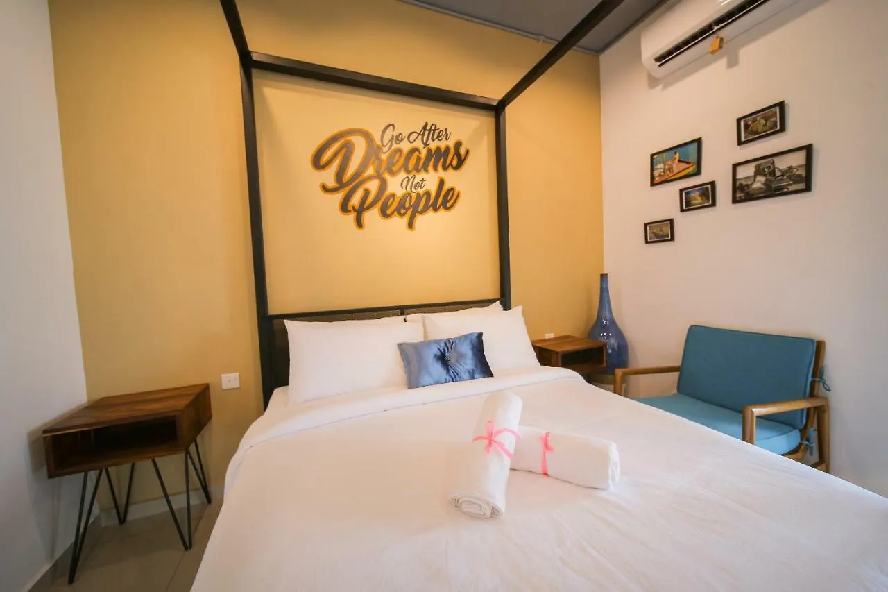 The Best Hotel In Bayan Lepas - The Lov Penang 5*,