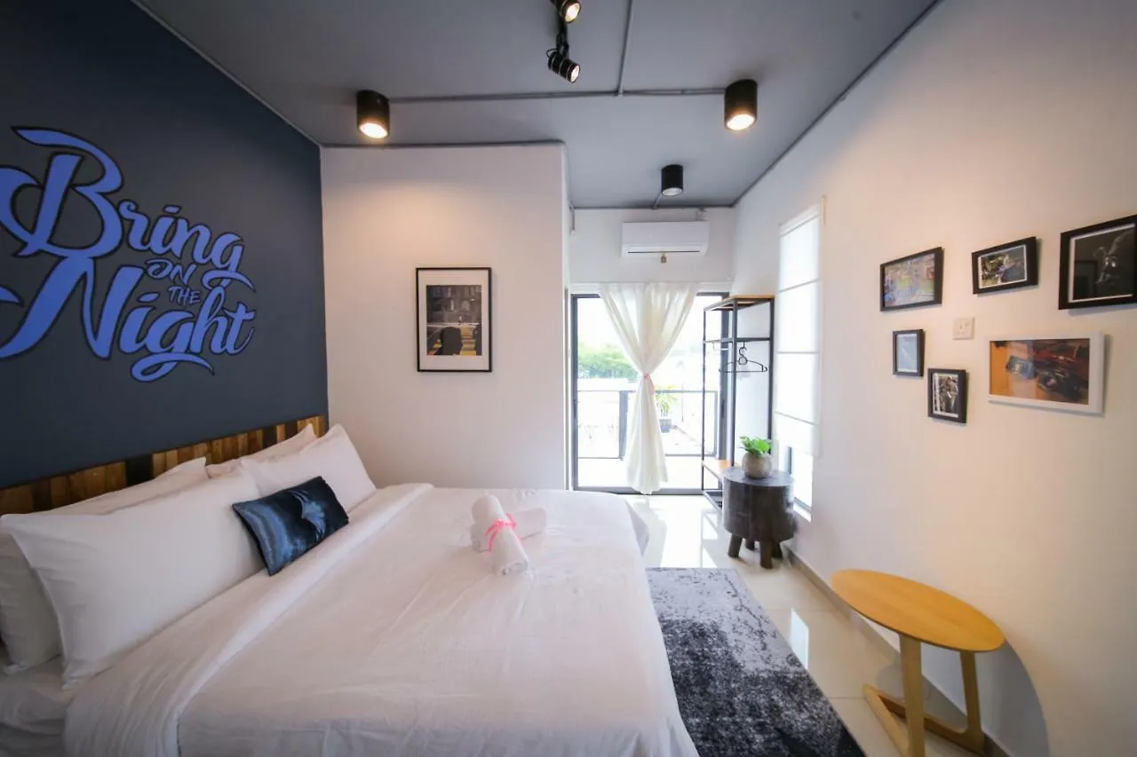 The Best Hotel In Bayan Lepas - The Lov Penang Bed & Breakfast