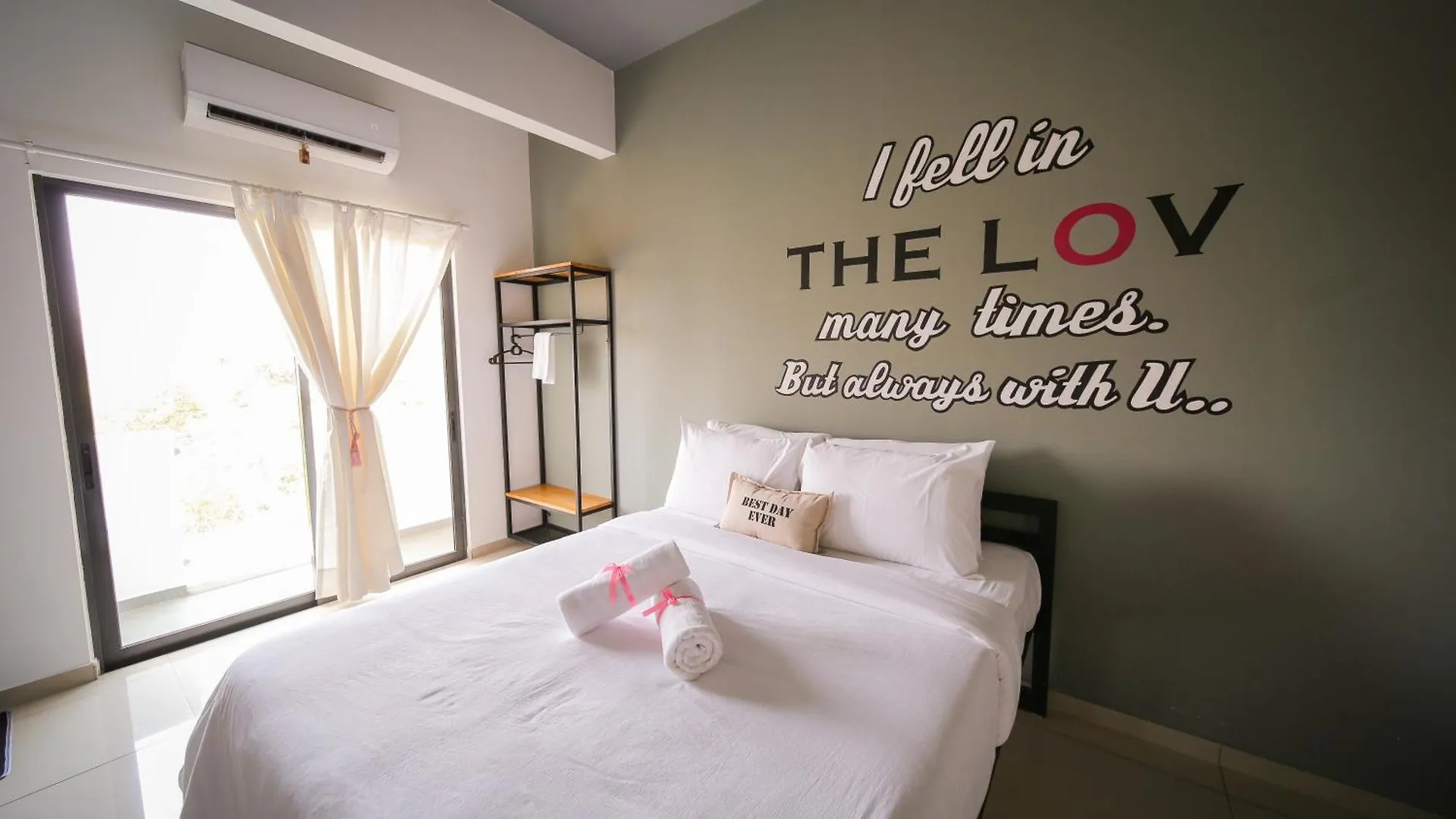 The Best Hotel In Bayan Lepas - The Lov Penang Bed & Breakfast